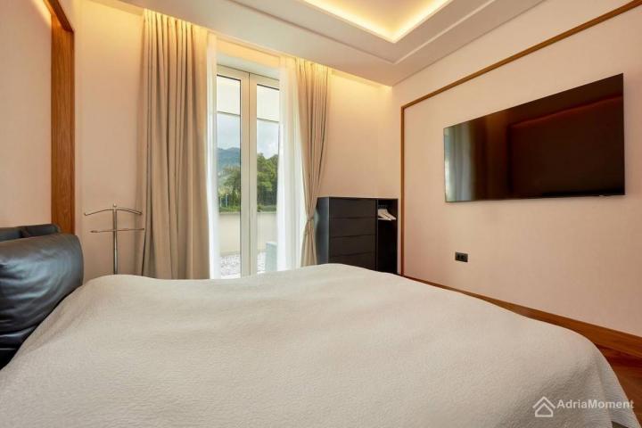 Luksuzan apartman u zgradi Elena, Porto Montenegro