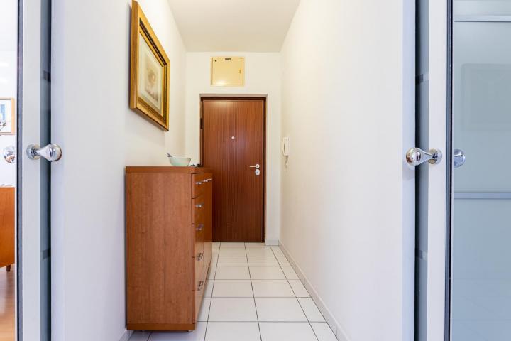 Split, Dubrovačka ulica - odličan stan s garažom (87 m2)