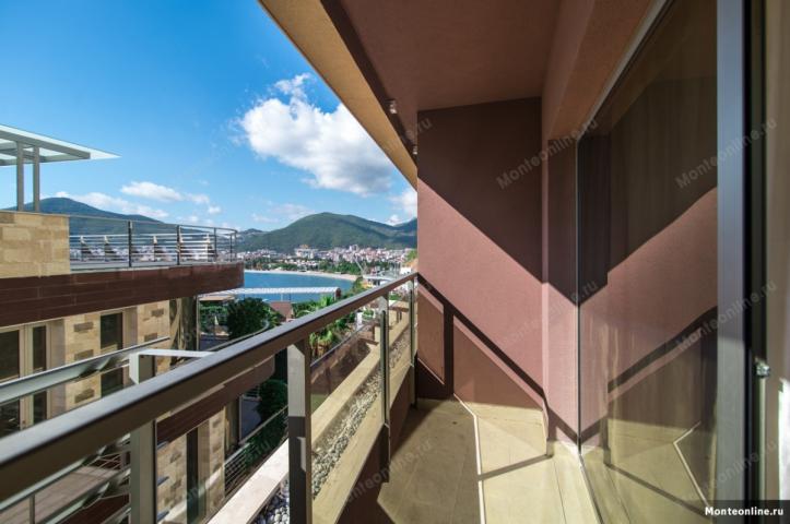Apartmani sa 3 spavaće sobe i panoramskim pogledom na more u stambenom kompleksu Budva/Bečići
