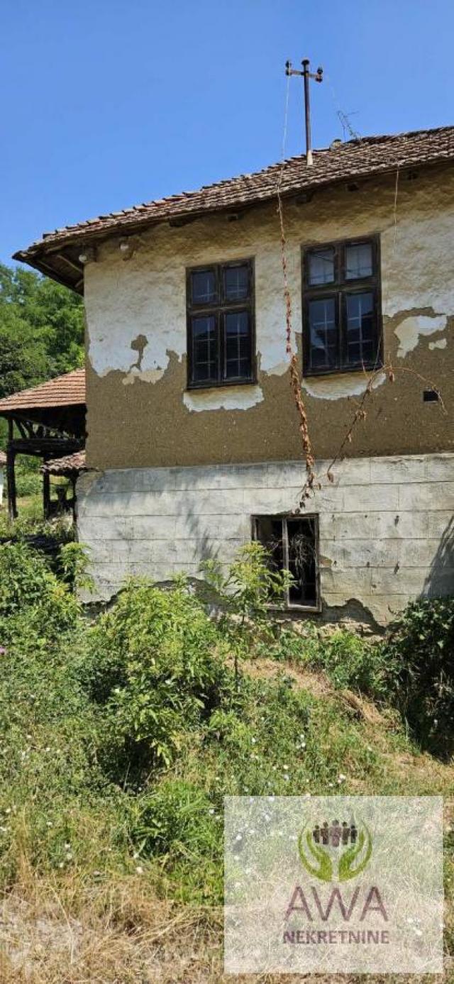 Kuca 419m2-selo Vrbovac-Boljevac