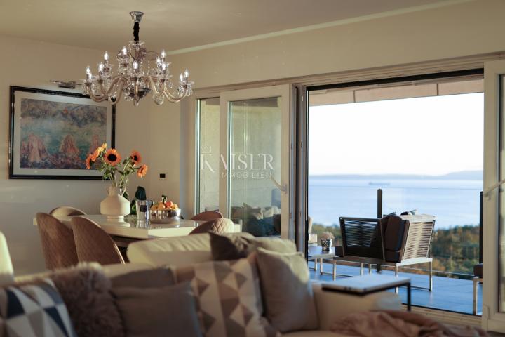 Kostrena - luksuzan stan 120, 5 m2 pogled na Kvarnerski zaljev