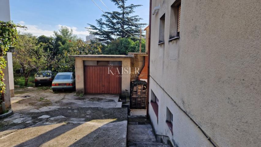 Rijeka - Vežica Wohnung mit Garage und Hof