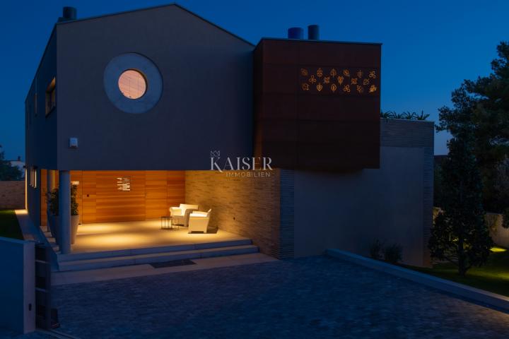 Istra, Fažana, moderna dizajnerska vila s bazenom
