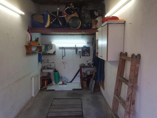 Garaža Telep