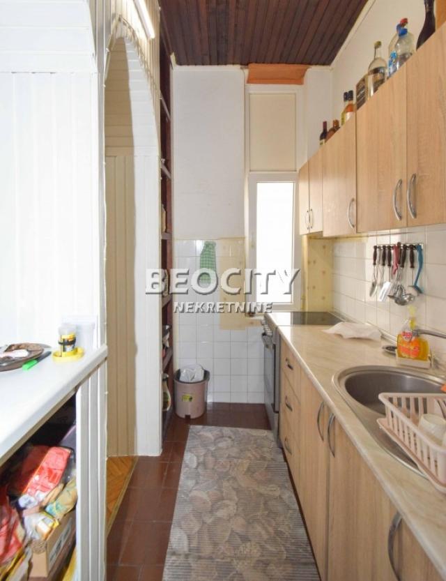 Zemun, Centar, Glavna, 3. 0, 92m2, 245000EUR