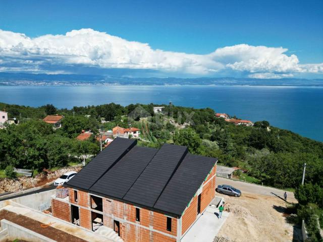 OPATIJA, SV. JELENA - villa 250m2 s panoramskim pogledom na more i bazenom + uređena okućnica 1200m2