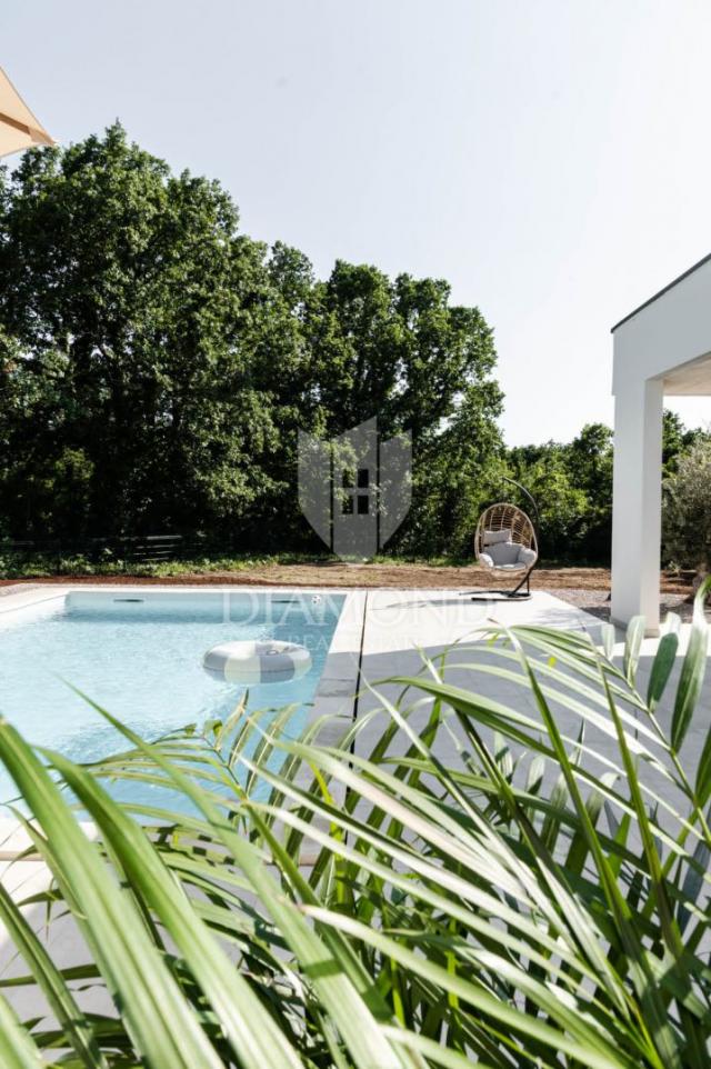Labin, Umgebung, schönes einstöckiges Haus mit Swimmingpool