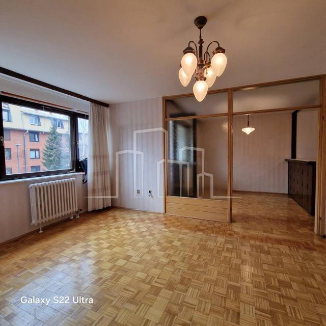 Three-bedroom apartment Breka for sale