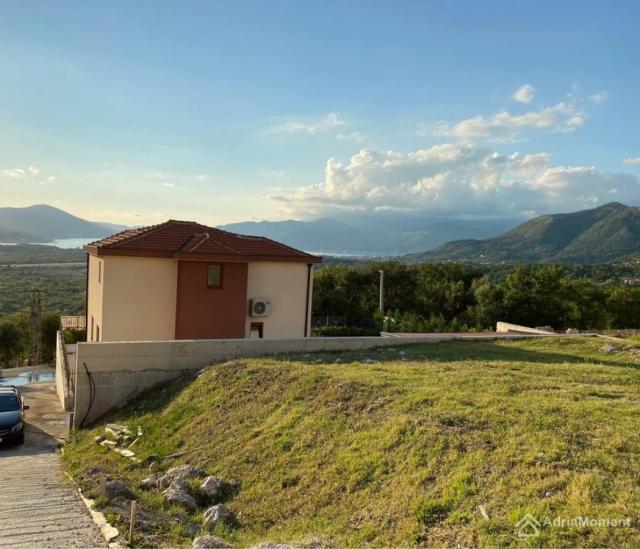 Prodaja zemljišta za izgradnju kuće - Dub, Kotor