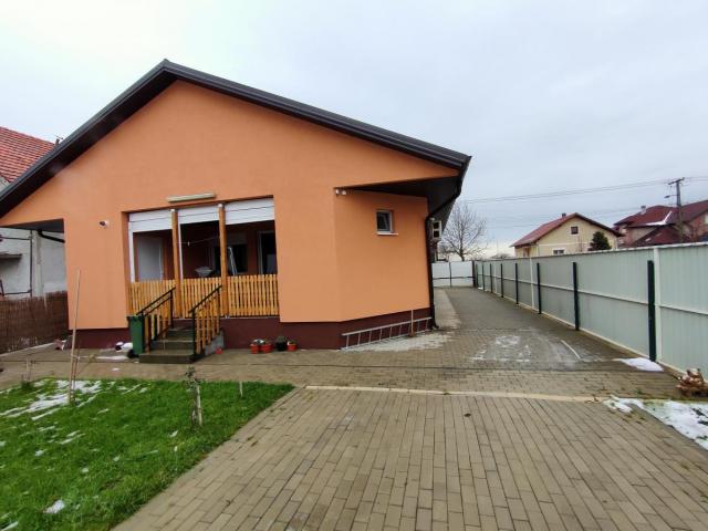 Porodicna kuća 154m Rumenka, plac 473m Fruškogorska ulica