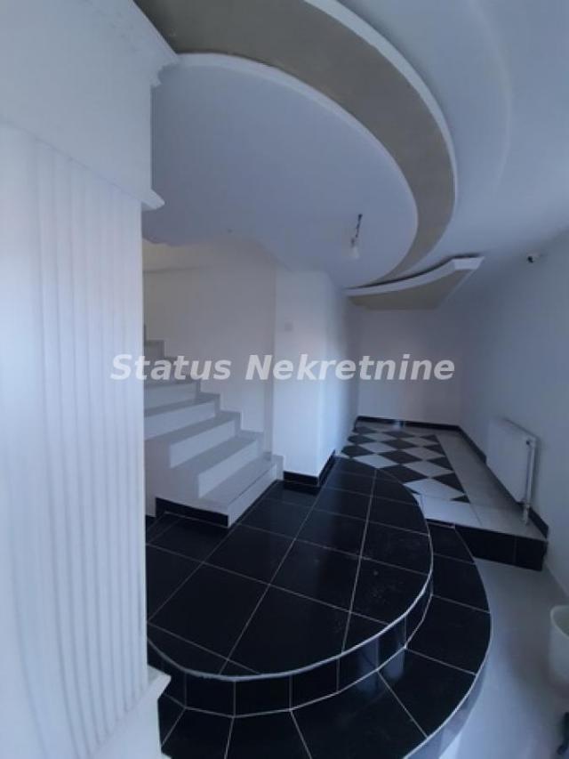 Veternik-Velelepna Sedmosobna kuća 250 m2 u mirnom kraju za Kupce sa Stilom-065/385 8880
