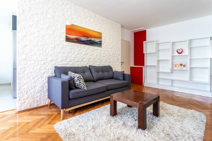 Split, Plokite, odličan jednosoban stan u prizemlju 60 m2