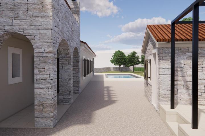 Istra, Maružini - kamena kuća sa stajom i dvorištem te građevinskom dozvolom za rekonstrukciju