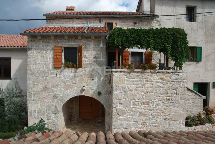 ISTRIA, LABIN, PIĆAN - Stone house in charming Istrian style
