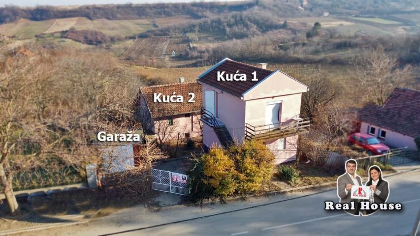 Dve kuce u Sremskoj Kamenici na Cardaku-na glavnom putu