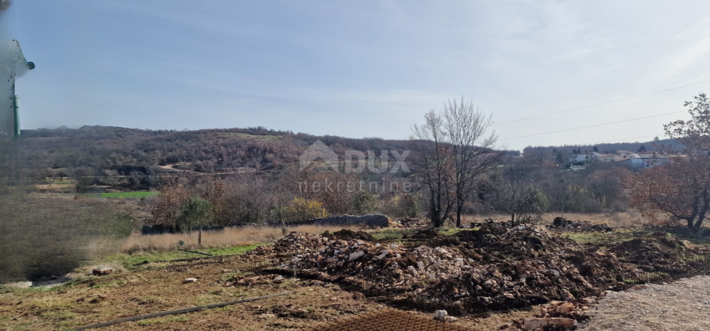 ISTRIA, BUJE - Semi-detached house with pool, new construction, view of nature