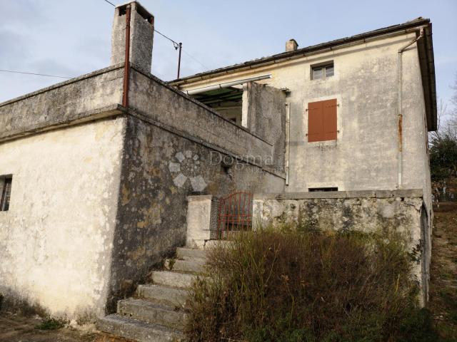 Kuća s imanjem u Lindaru