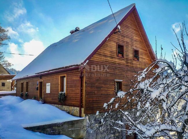 GORSKI KOTAR, BROD MORAVICE - Prekrasna goranska kuća s prostranom okućnicom