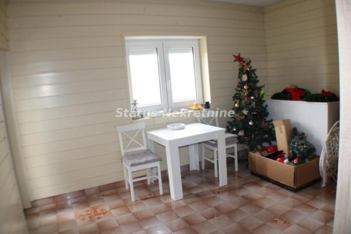 Salaksije-Uknjižena Porodična kuća 150 m2 u malom Raju za Odmor i Uživanje-065/385 8880