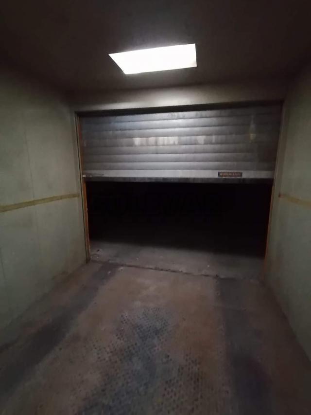 Odlična podzemna garaža, 13m2,  blizu Palilulske pijace