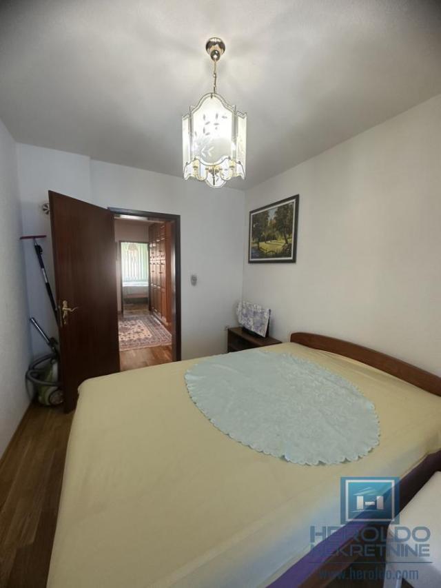 Na prodaju kompletno nameštena kuća u Ćupriji