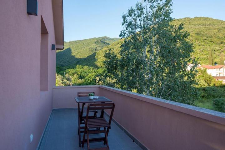 Three-bedroom apartment for long-term rent-Tivat