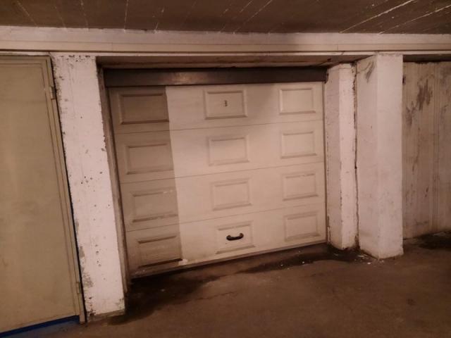 Uknjižena garaža na Grbavici !