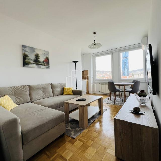 Three-room furnished apartment Marijin Dvor for rent
