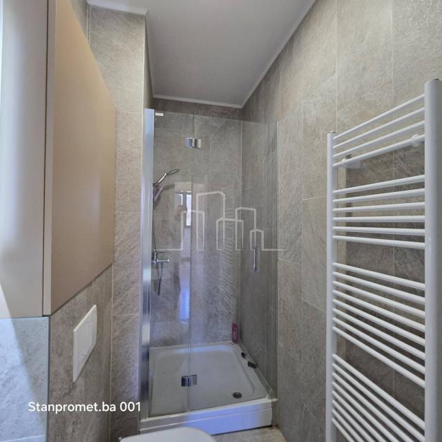 Top luxury four-room apartment, new building, Dobrinja for sale