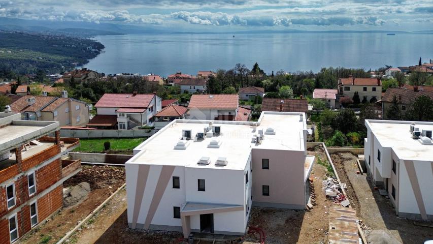 OPATIJA, POBRI - villa  u nizu 162m2 s pogledom na more + uređena okućnica 150m2