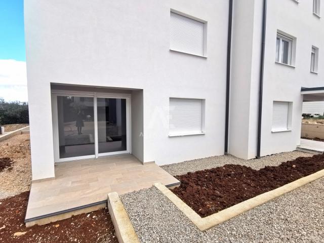 Šilo, new building, two-room apartment on the ground floor with a garden, 200m from the sea!! ID 503