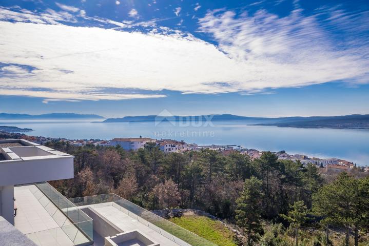 CRIKVENICA - Prostrana vila s panoramskim pogledom na more!
