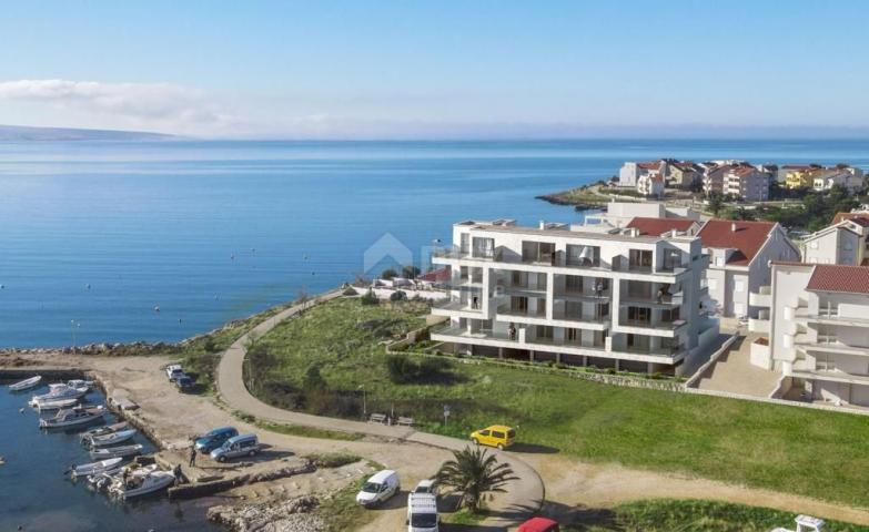 THE ISLAND OF PAG, POVLJANA - Luxury two-room apartment, first row to the sea