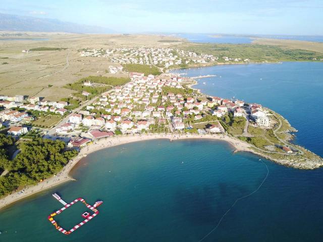 PAG, POVLJANA - Apartment in a new building, 100m from the sea, S1