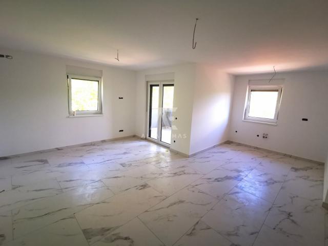 Dobrinj, surroundings, attractive apartment on the first floor! Peaceful location! ID 555