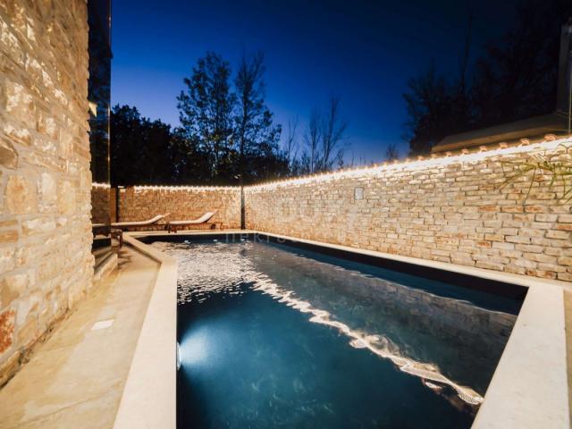 ZADAR, PRIVLAKA - Luxury stone villa with heated pool