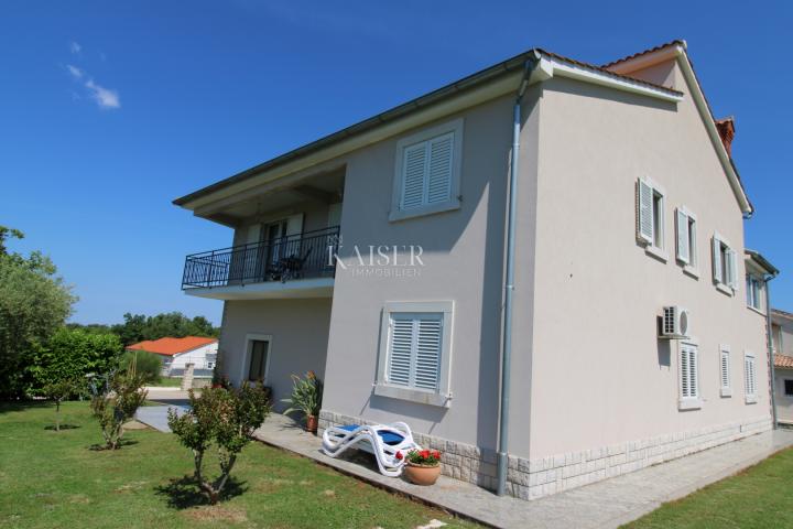 Istria - Vrsar, family house with yard 743 m2