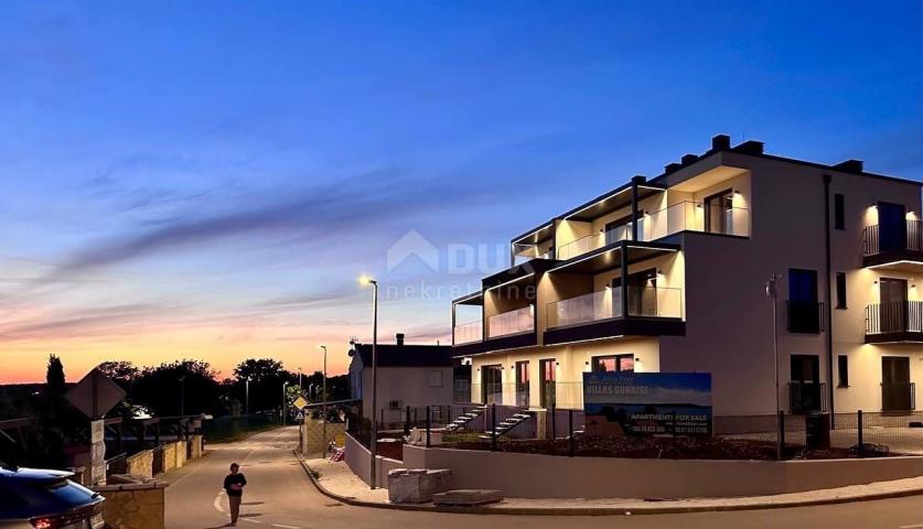PULA, MEDULIN - schöne Wohnung mit Balkon und Aussicht in einem neuen Gebäude, 100 Meter vom Meer en