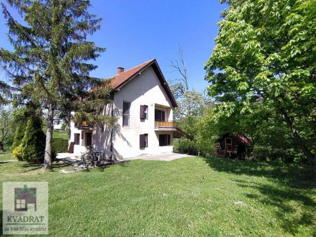 Kuća 200 m², 7 ari, Obrenovac, Barič – 85 000 € (POLUNAMEŠTENO)