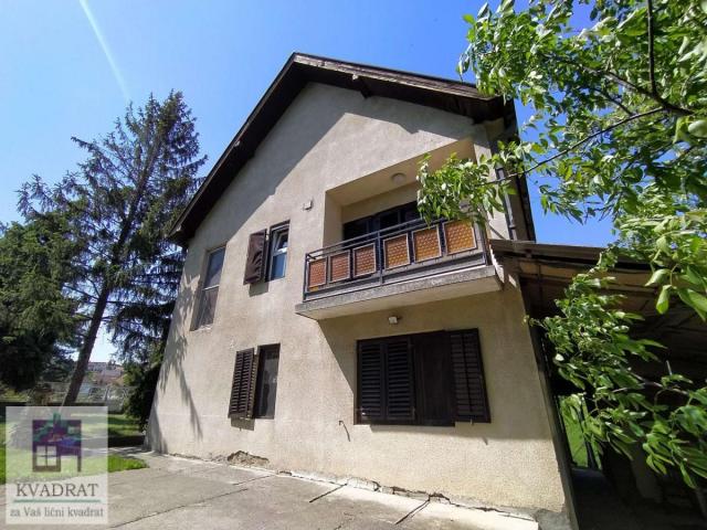Kuća 200 m², 7 ari, Obrenovac, Barič – 85 000 € (POLUNAMEŠTENO)