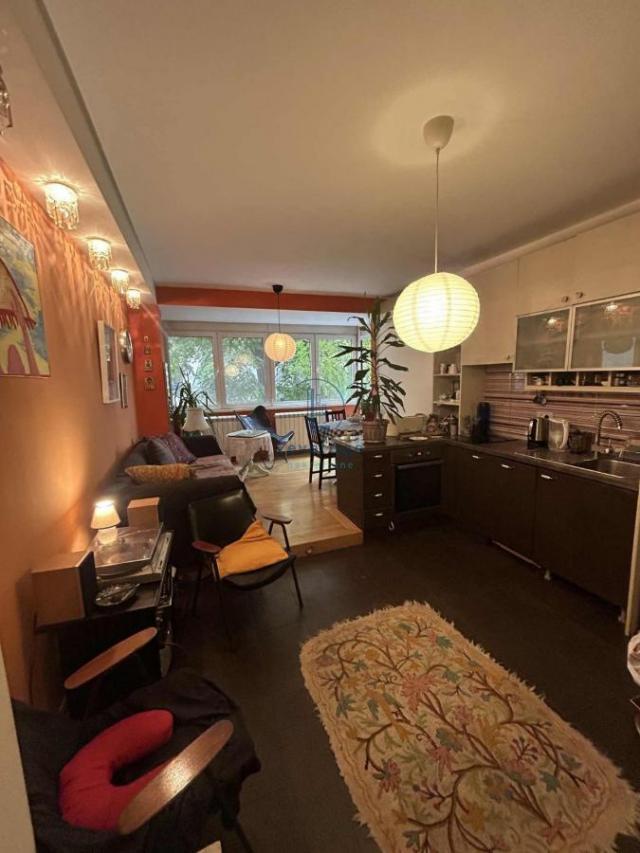 Terazije, Kralja Milana, 60m2