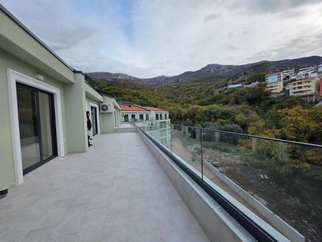 Prodaja dvosobnog stana 108m² u novogradnji sa pogledom na more, parkingom i oslobođenjem od poreza 