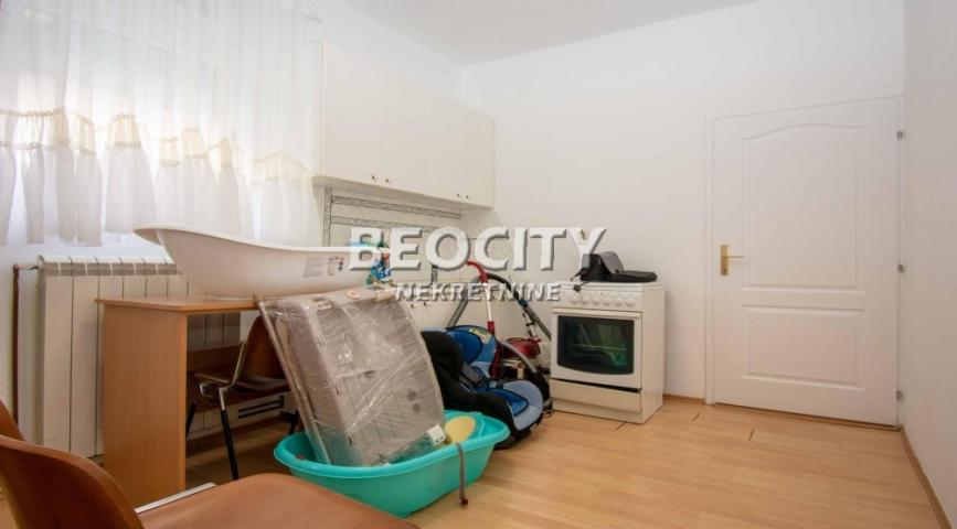 Voždovac, Kumodraž, Mangolija, 1.0, 25m2, 250EUR