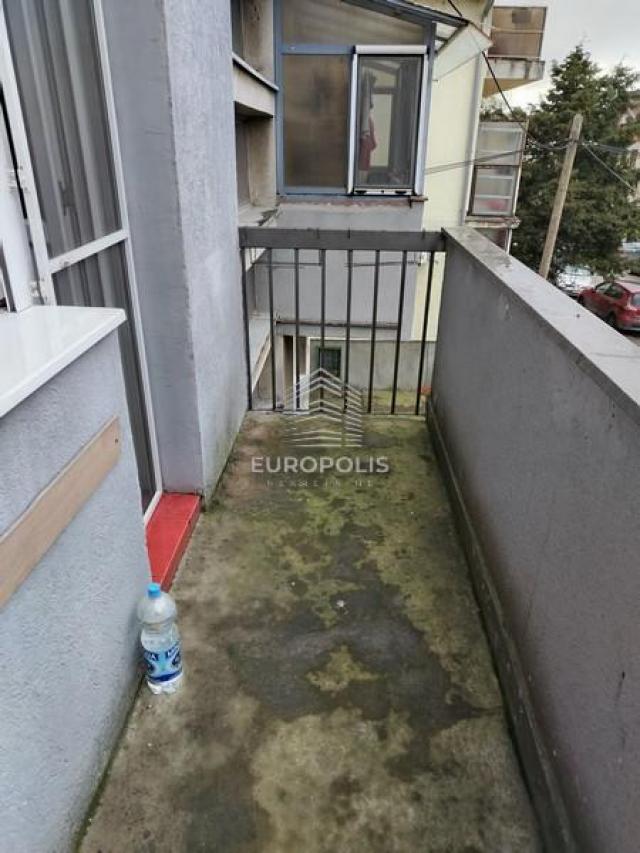 Hitno! Namešten trosoban stan 69+8m2 sa dvorištem ID#7400