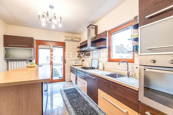 Zagreb, Pantovčak, uređen četverosoban 200 m2
