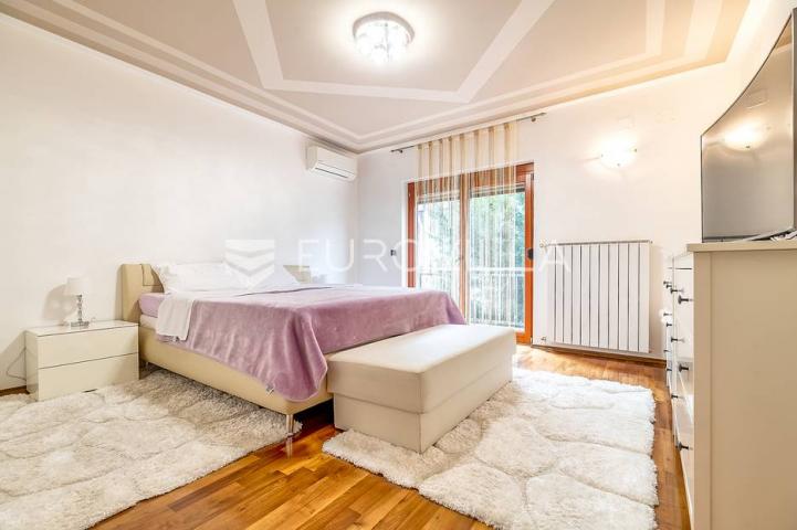 Zagreb, Pantovčak, uređen četverosoban 200 m2