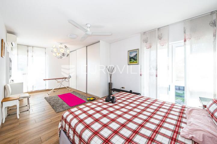 Samobor, prekrasna moderna kuća 301 m²