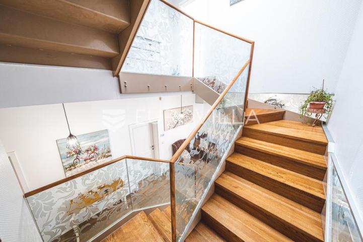 Samobor, prekrasna moderna kuća 301 m²