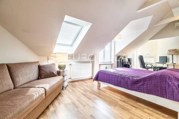 Samobor, Centar prekrasna obiteljska kuća 588 m² na parceli 920 m²