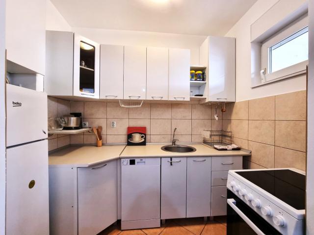 Dvosoban namješten stan, 63m2, Blok 9, Podgorica